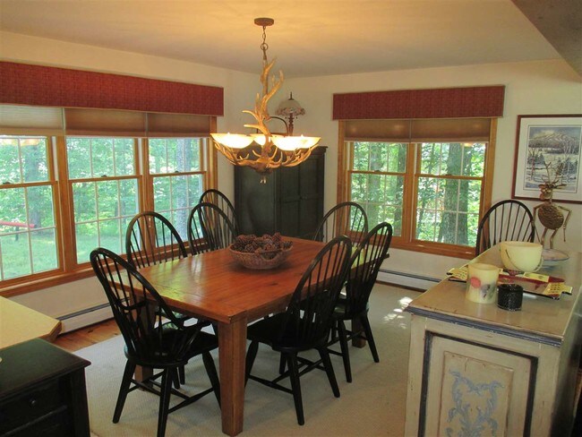 Building Photo - 35 Sugarbush Rd