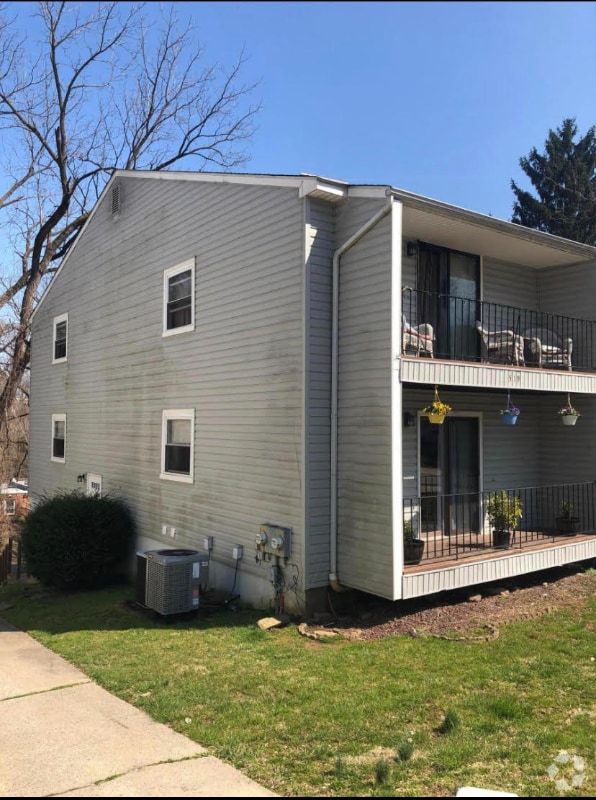Building Photo - 519 Gia Cir