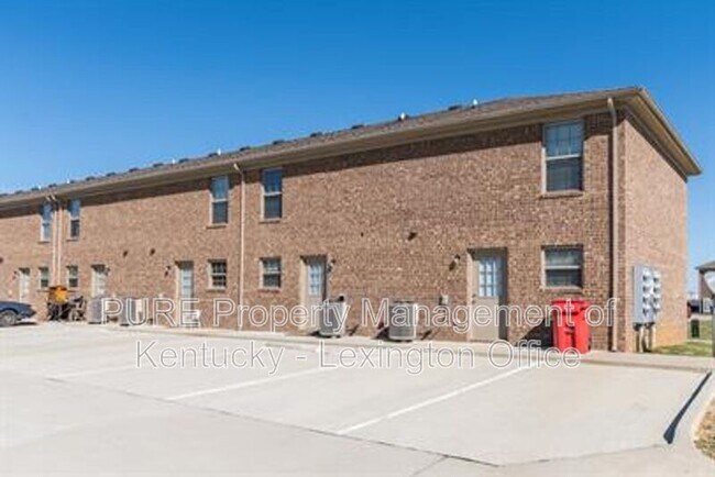 Foto del edificio - 1006 Whipporwill Dr