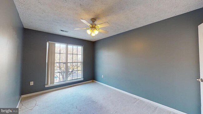 Building Photo - 16503 Elmcrest Terrace