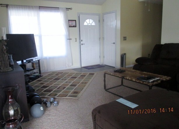Foto del edificio - Great 1 Level Living!