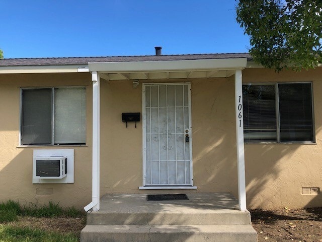 Building Photo - COMING SOON!! VACAVILLE-E. MONTE VISTA AVE...