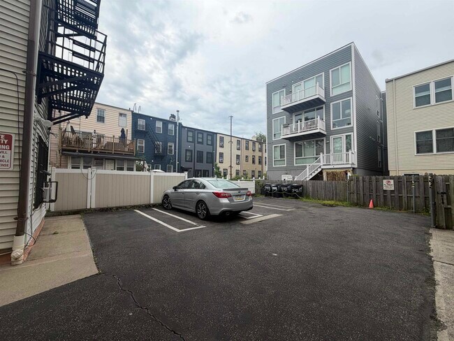 Foto del edificio - 433 2nd St