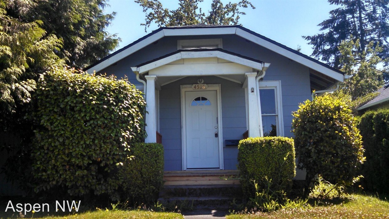 Primary Photo - 2 br, 1 bath House - 4516 6th Ave.