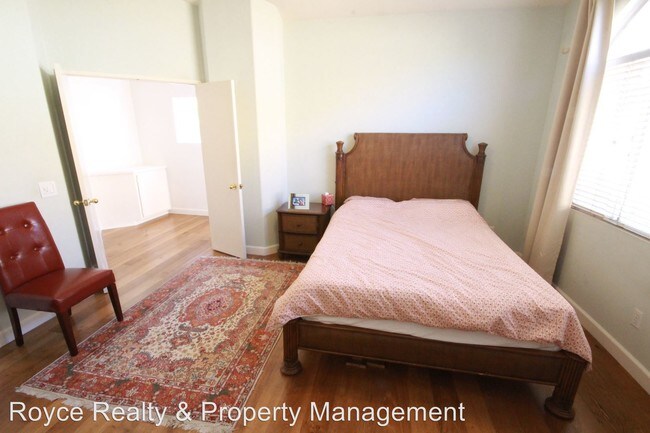 5578 Renaissance Ave San Diego Ca 92122 House For Rent In San Diego Ca Apartments Com
