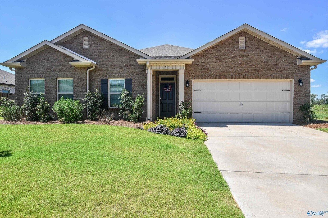 102 Duskwood Dr, Harvest, AL 35749 House Rental in Harvest, AL