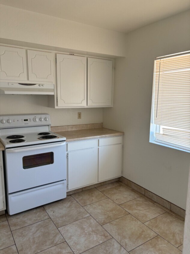 Primary Photo - Charming 2-Bedroom Home in the Heart of Me...