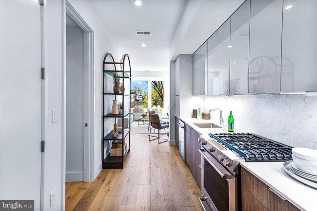 Foto del edificio - 4804 Georgia Ave NW