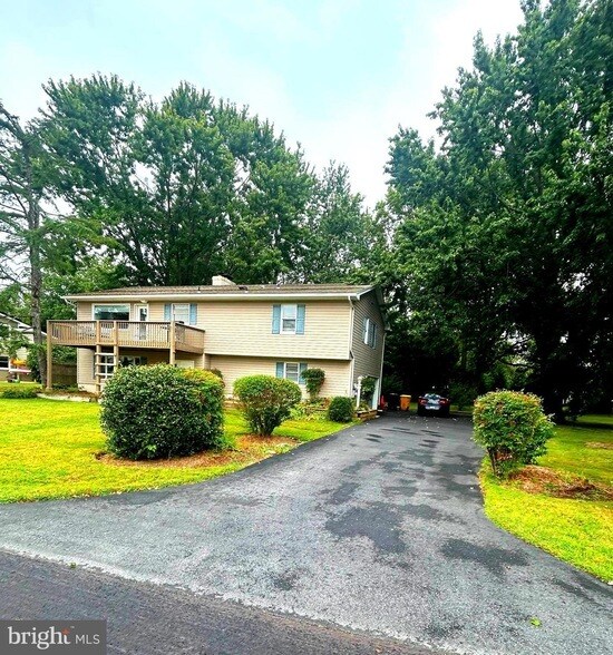 Foto del edificio - 122 W Bay View Dr