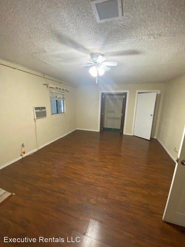 Building Photo - 2 br, 1 bath House - 145 B Willoughby Ave