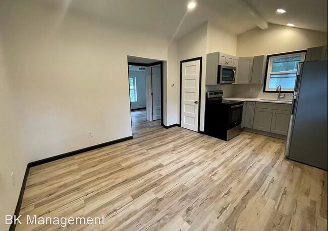Building Photo - 1 br, 1 bath House - 830 Harrison Street