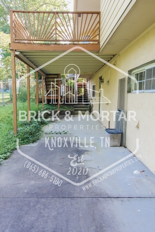 Building Photo - 111 Cooper Cir
