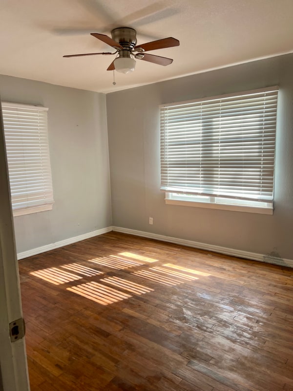 Building Photo - 901 Avenue C