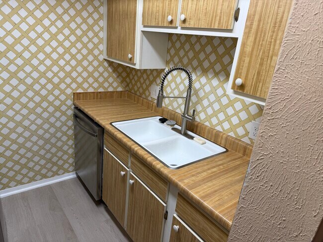 Foto del edificio - 5001 Lamonte Ln