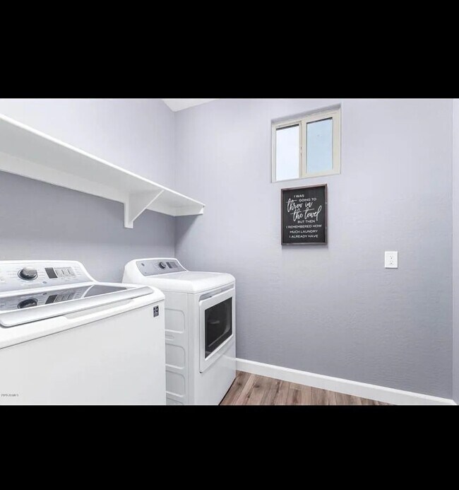 Foto del edificio - 2264 S Henry Ln