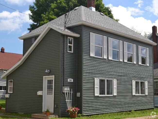 Building Photo - 306 Kanter St