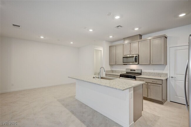 Foto del edificio - 2544 Vandra St