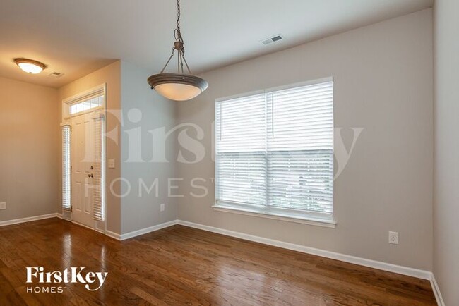Building Photo - 7923 Baylis Drive
