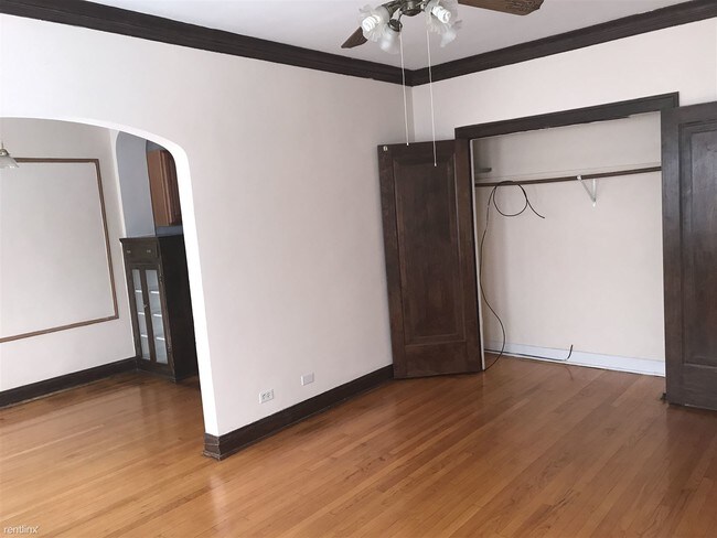 Foto del edificio - 4945 N Whipple St