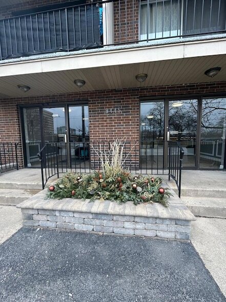 Building Photo - 9445 Kenton Ave