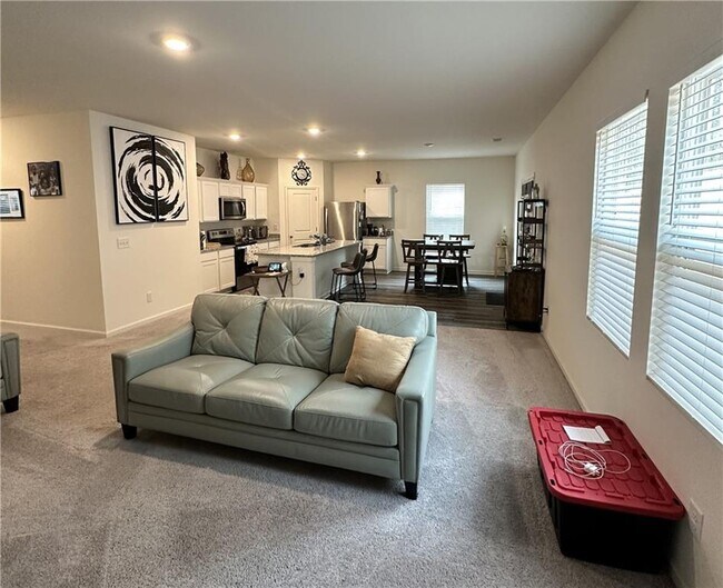 Foto del edificio - 7353 Cranleigh St