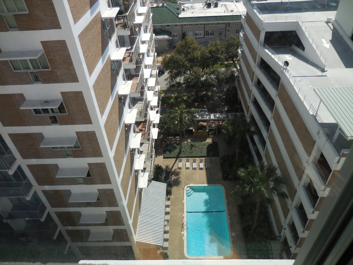 3600 Montrose Blvd, Houston, TX 77006 Condo for Rent in Houston, TX