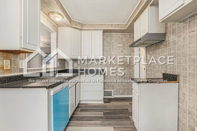 Building Photo - 14707 Agnes Ave