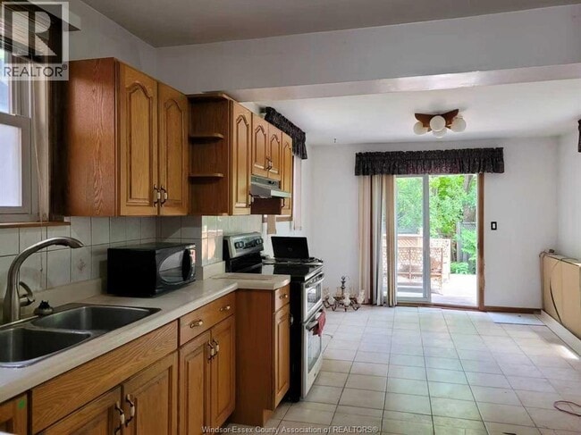 Building Photo - 430 Randolph Ave