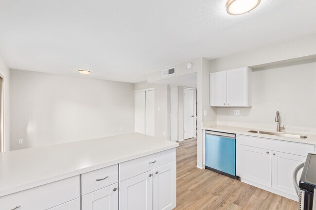 Foto del edificio - 4817 W Marlette Ave