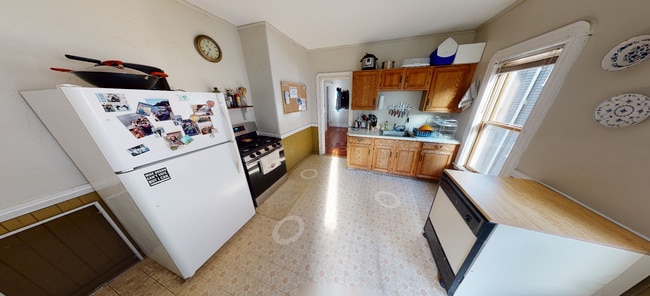 Building Photo - 85 Lowden Ave