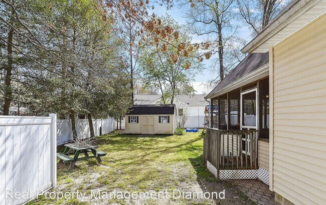 Building Photo - 4 br, 2 bath House - 32341 Robin Hoods Loop