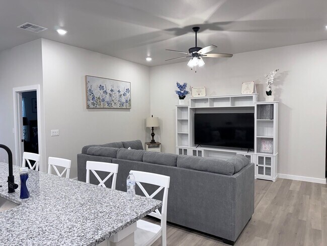 Foto del edificio - 2944 Hidalgo Ave