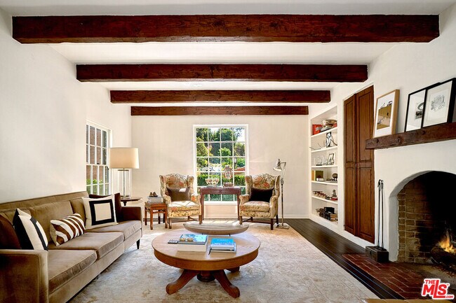 Building Photo - 2097 Outpost Dr