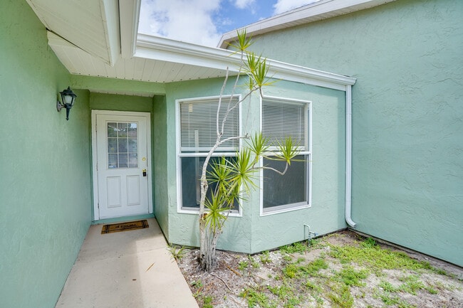 Building Photo - 1722 SE Balmoral Ct
