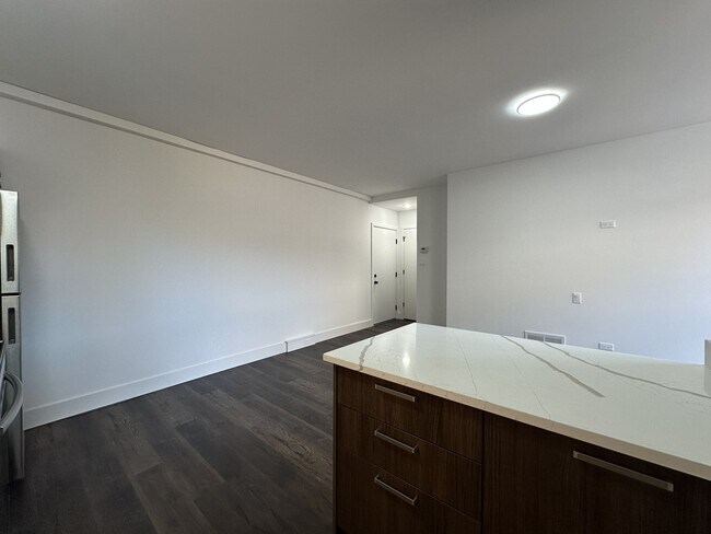 Foto del edificio - 1553 W Hollywood Ave