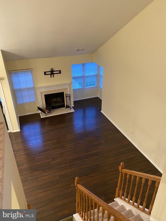 Primary Photo - 208 Andover Pl
