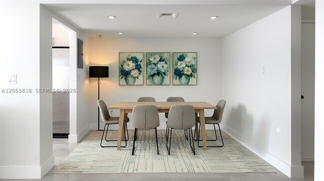 Foto del edificio - 18051 Biscayne Blvd