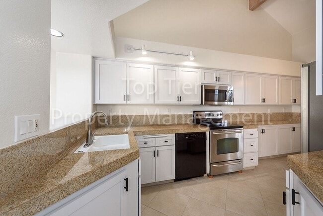 Building Photo - Beautiful 2 bed / 2 bath / 1286 sqft Condo...