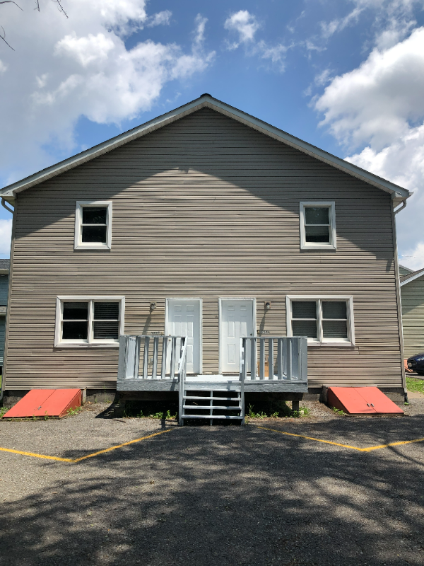 Primary Photo - 522 East St