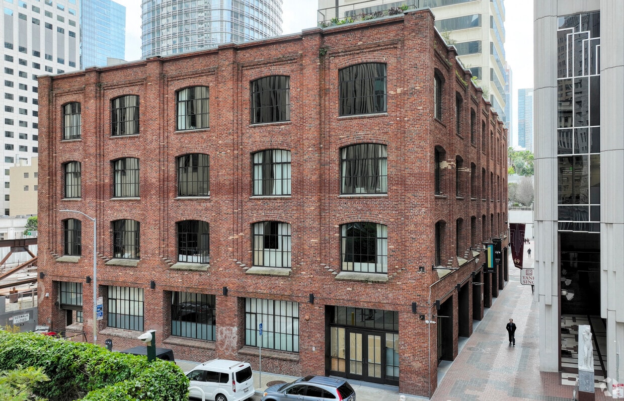 Primary Photo - One Ecker Place