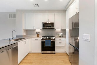 Building Photo - Avalon Encino
