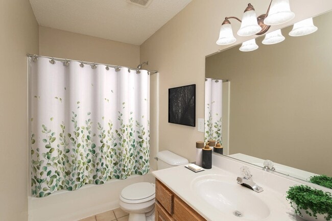 Baño - Kerner Mill Townhomes