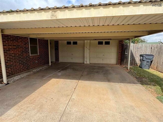 Building Photo - 1804 Katherine Dr