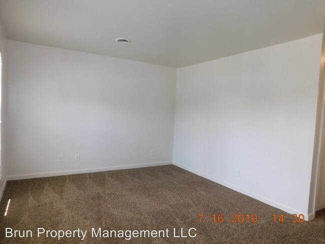 Building Photo - 9101 Parktop Ln NW