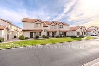 Building Photo - 2985 N Oregon St