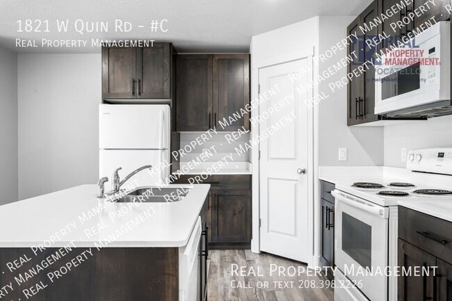 Building Photo - 1821 W Quinn Rd