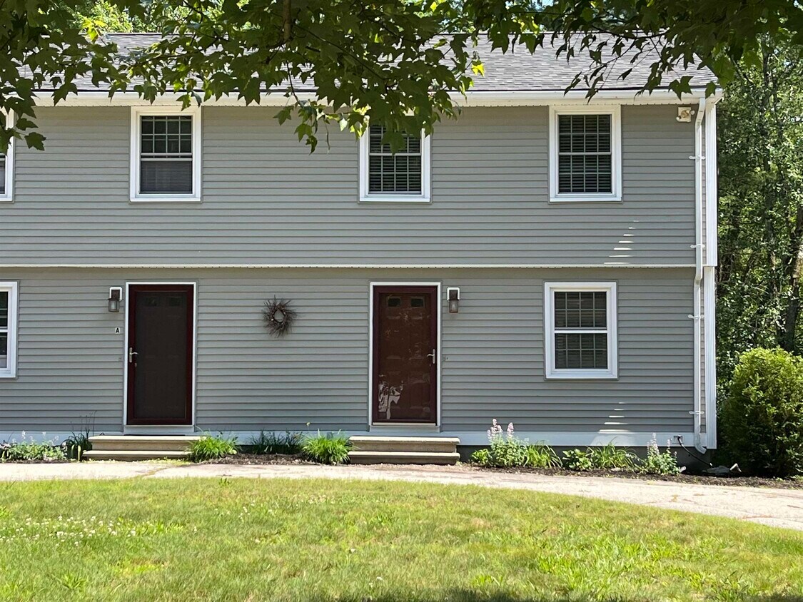 Foto principal - 86 Prescott Rd