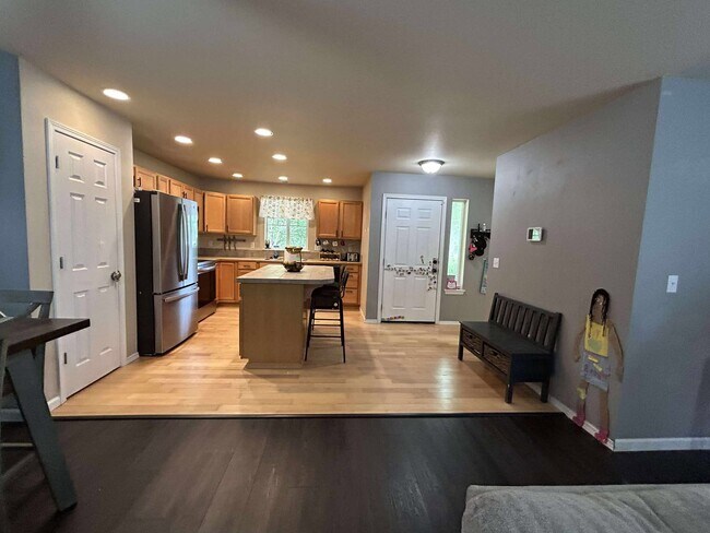 Foto del edificio - 5312 Balustrade Blvd SE