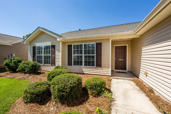 Building Photo - Charming 4BD/2BA Ranch Home in Clairemont
