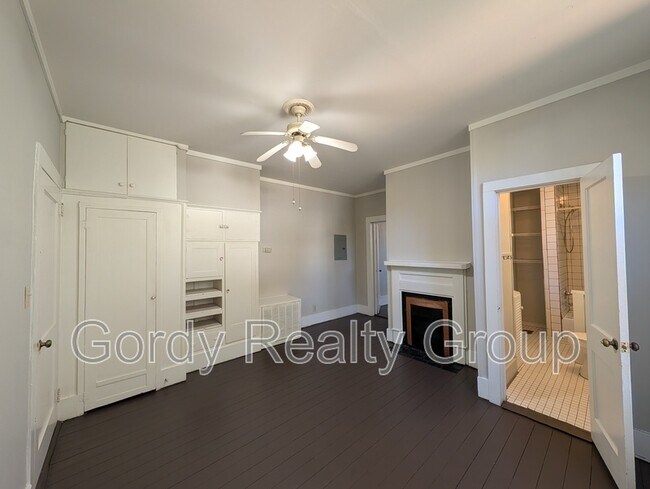 Foto del edificio - 2972 Dickson St